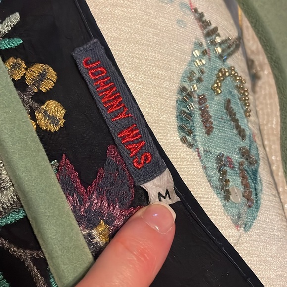 Johnny Was embroidered blouse - Picture 8 of 8